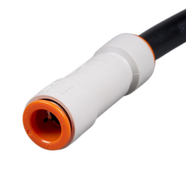 close-up of included hose nozzle